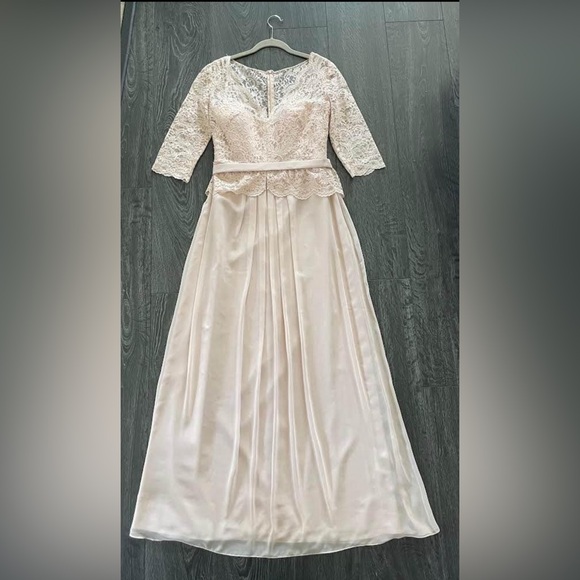 Jenny Packham Prom / Wedding / Formal Gown - Picture 2 of 5